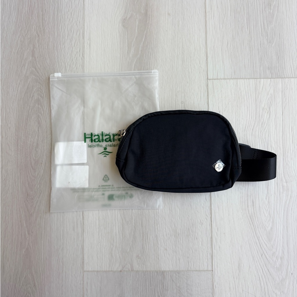Halara Belt Bag - Black